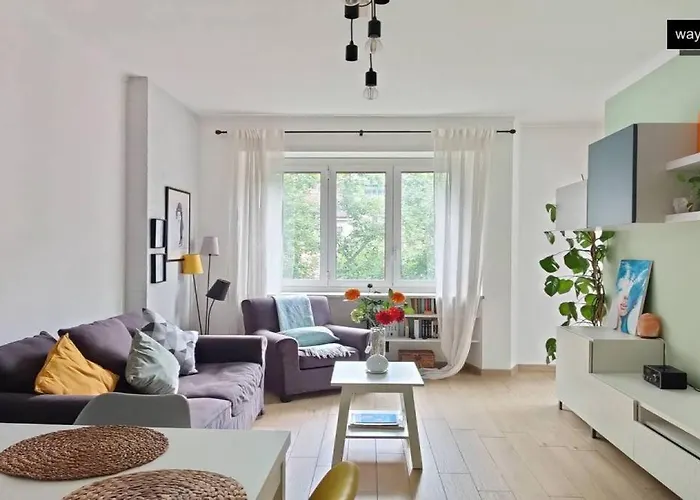 Apartment Certosa District 2 *